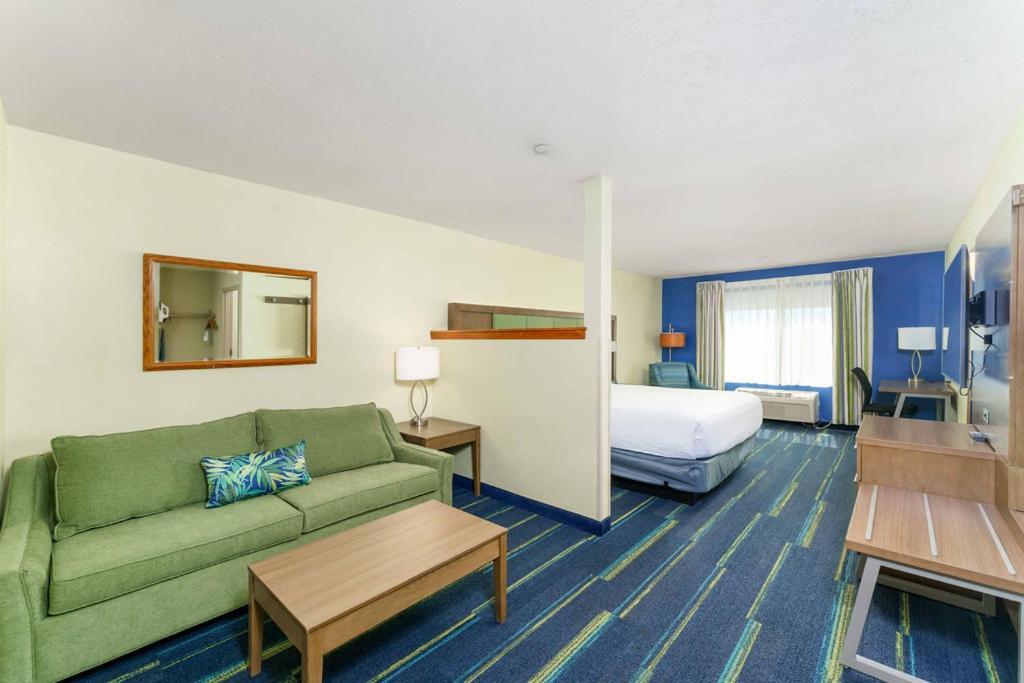 Triple Play Resort Hotel & Suites Hayden Ngoại thất bức ảnh