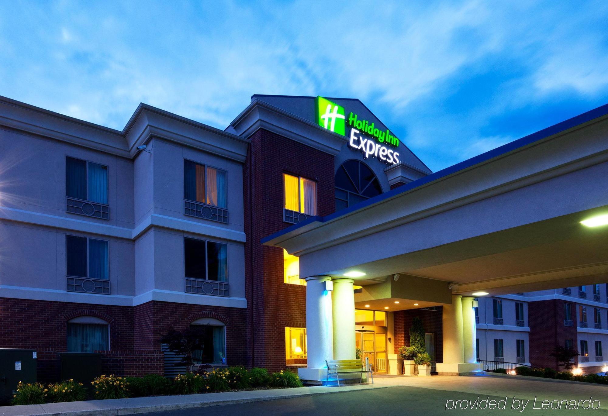 Triple Play Resort Hotel & Suites Hayden Ngoại thất bức ảnh