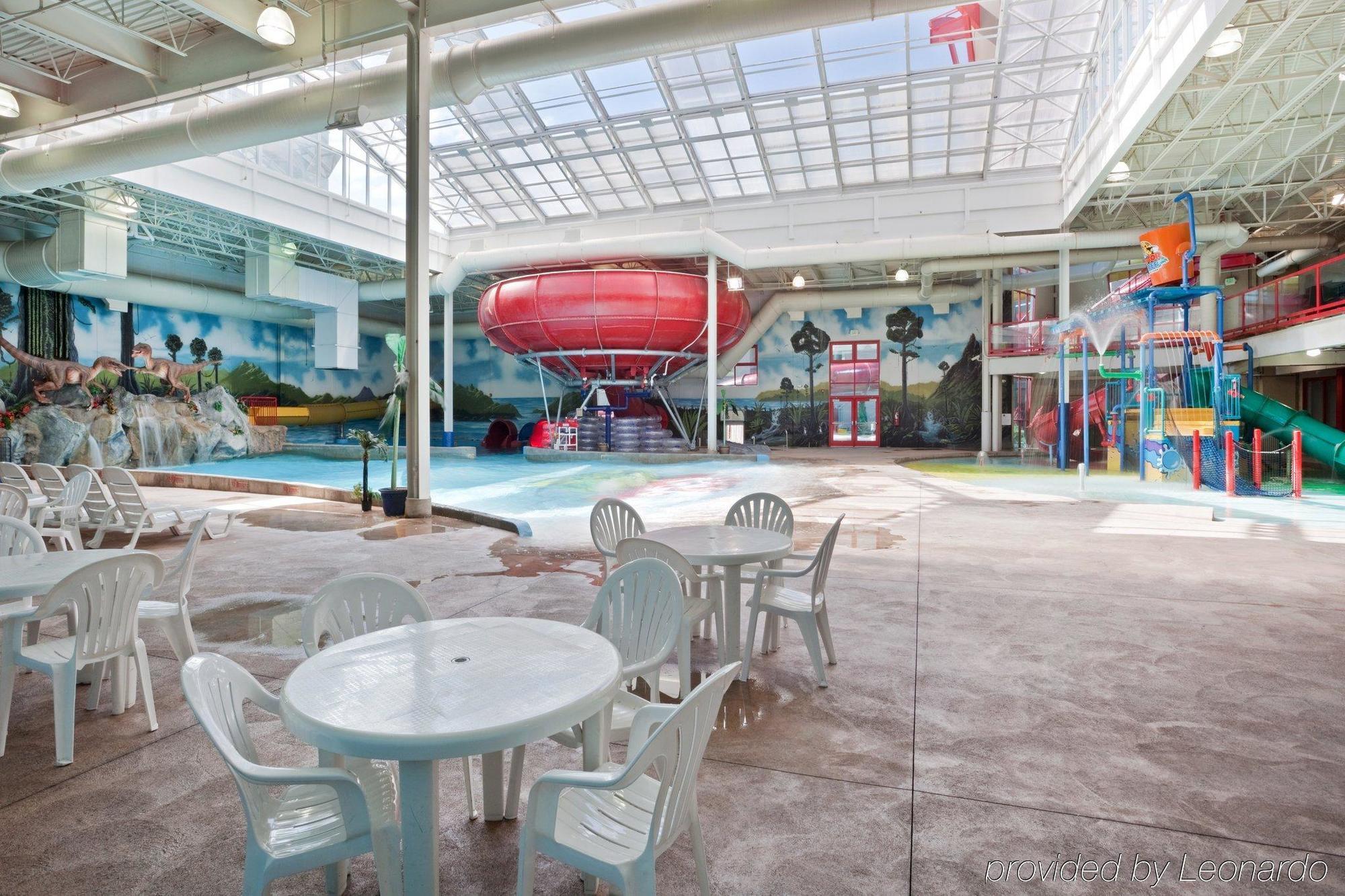 Triple Play Resort Hotel & Suites Hayden Ngoại thất bức ảnh